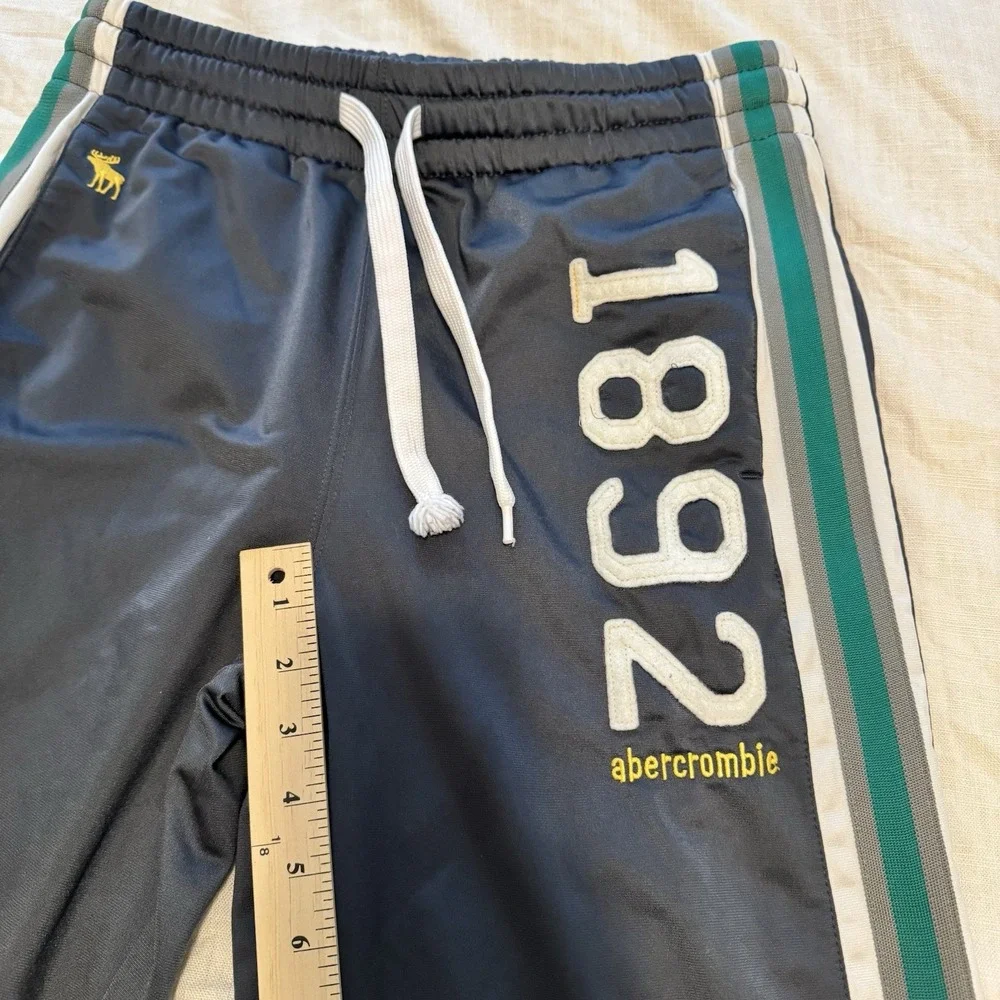 VTG Abercrombie‎ and Fitch Track Pants Boys Large Ankle Zip Y2K Baggy Spell Out